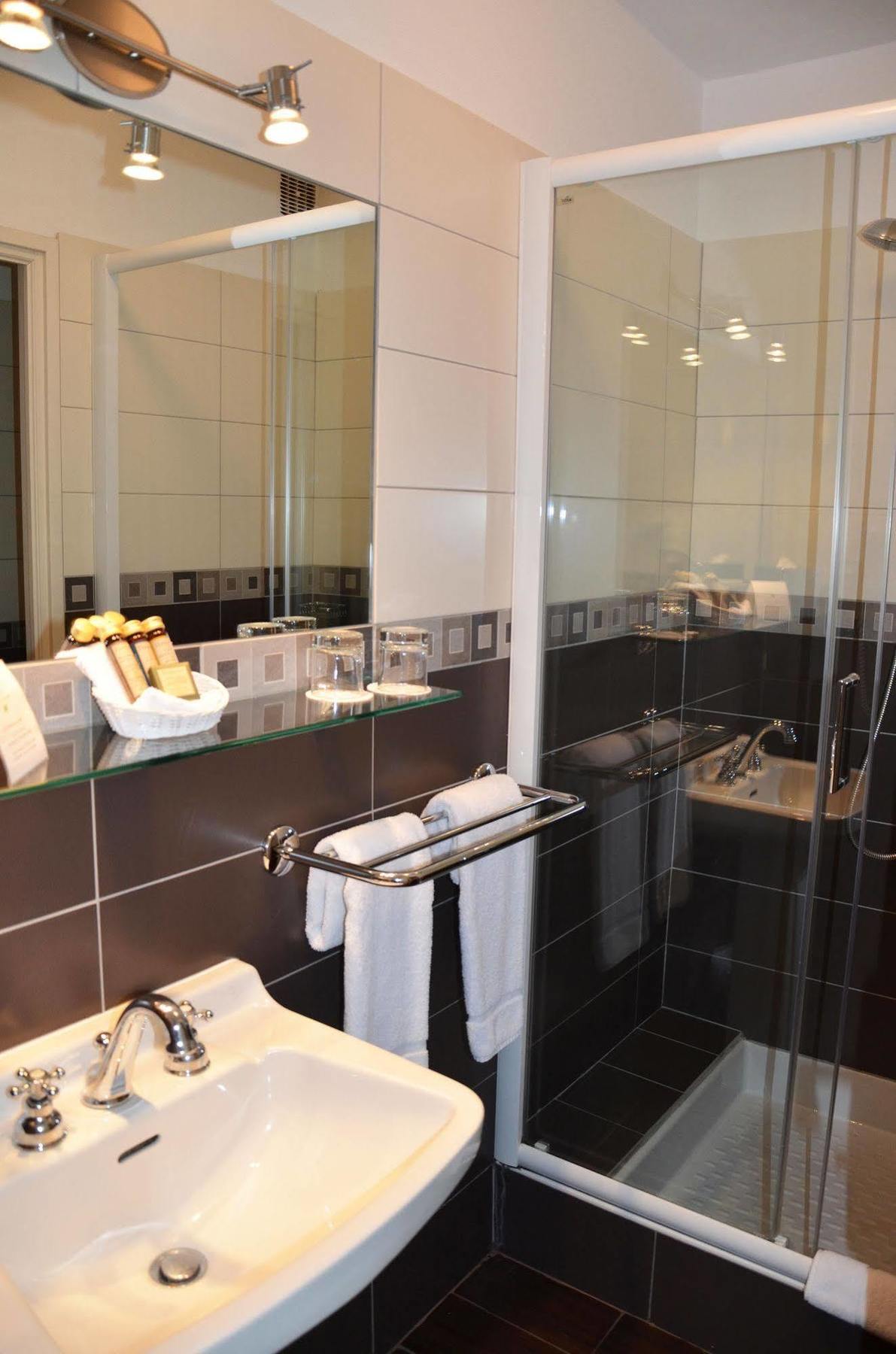 Hotel La Plage Сен Максим Екстериор снимка